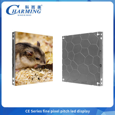 Panneau d'affichage LED immersif monté à l'intérieur du mur de fond de studio d'actualités HD P1.53