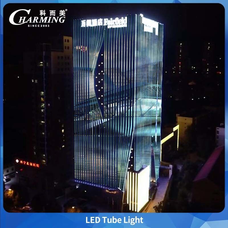 Lumière de tube LED résistant à l'eau en aluminium SMD5050 IP65 extérieur pour grand bâtiment commercial